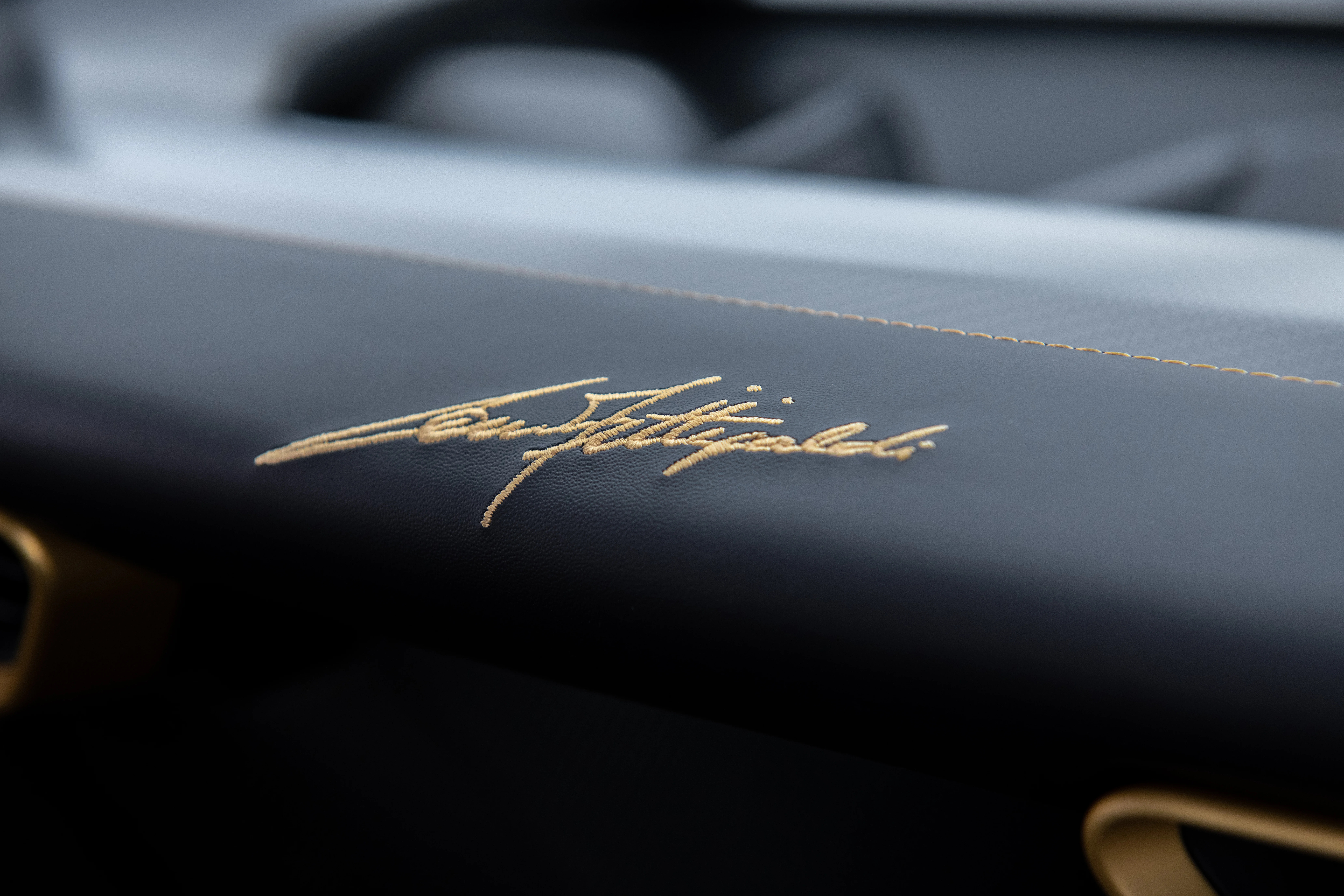 emerson_fittipaldi_with_special_edition_evija_hypercar6
