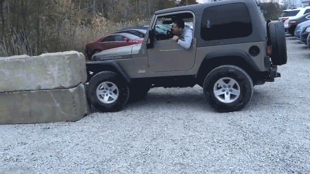 jeep_flexing